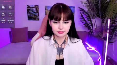 Snapshot of morana_batt chatting on 10.02.25 Morana online show from 10.02.25