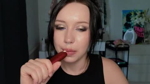Snapshot of moranagoddess chatting on 05.24.26 Morana follow my boosty online show from 05.24.26