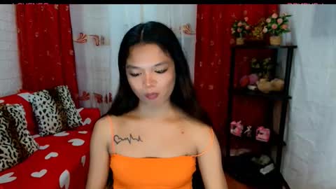 Snapshot of morena_cockts chatting on 02.08.25 rondina online show from 02.08.25
