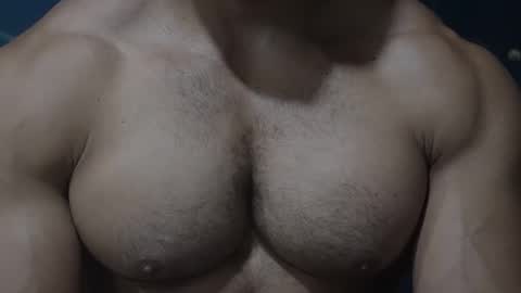 Snapshot of moreno1muscular chatting on 09.27.25 moreno1muscular online show from 09.27.25