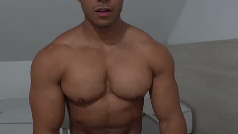 moreno1muscular online show from 11.21.25