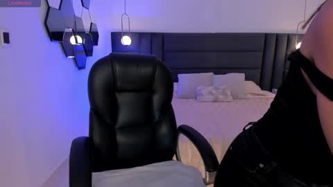 Morgan Hicks online show from 09.19.25