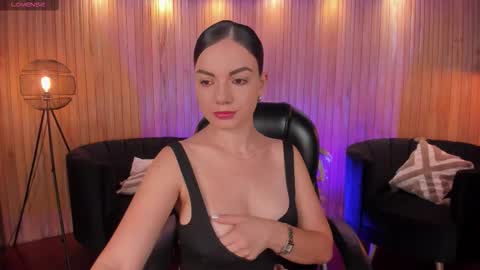 Morgan Hicks online show from 12.14.25