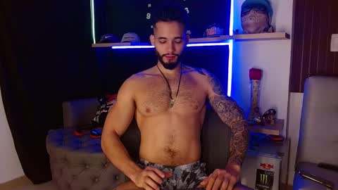 Snapshot of morgann_jones chatting on 02.22.25 morgan online show from 02.22.25