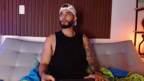 Snapshot of morgann_jones chatting on 02.28.25 morgan online show from 02.28.25