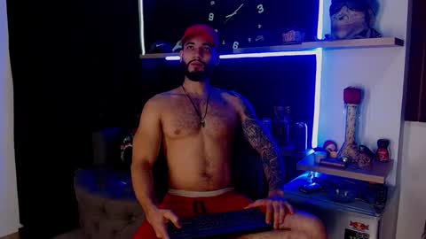 Snapshot of morgann_jones chatting on 03.04.25 morgan online show from 03.04.25