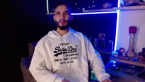 Snapshot of morgann_jones chatting on 03.06.25 morgan online show from 03.06.25