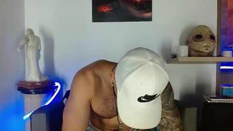 Snapshot of morgann_jones chatting on 09.20.25 morgan online show from 09.20.25