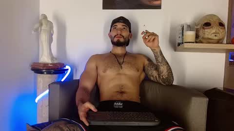 Snapshot of morgann_jones chatting on 10.06.25 morgan online show from 10.06.25