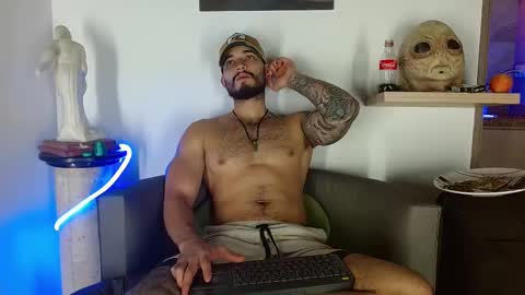 Snapshot of morgann_jones chatting on 10.12.25 morgan online show from 10.12.25