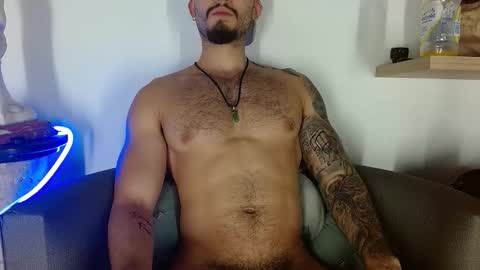 Snapshot of morgann_jones chatting on 10.22.25 morgan online show from 10.22.25