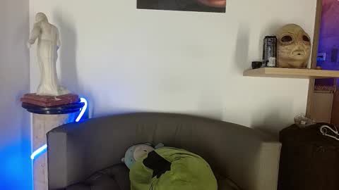 Snapshot of morgann_jones chatting on 10.25.25 morgan online show from 10.25.25