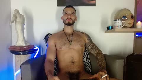 Snapshot of morgann_jones chatting on 12.01.25 morgan online show from 12.01.25