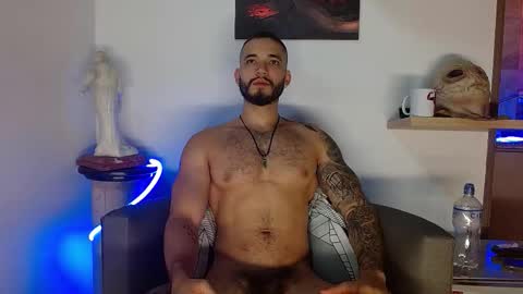 Snapshot of morgann_jones chatting on 12.22.25 morgan online show from 12.22.25