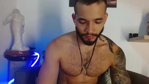 Snapshot of morgann_jones chatting on 01.05.26 morgan online show from 01.05.26