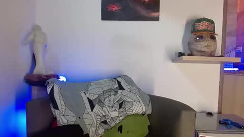 Snapshot of morgann_jones chatting on 01.12.26 morgan online show from 01.12.26