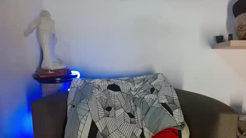 Snapshot of morgann_jones chatting on 02.04.26 morgan online show from 02.04.26