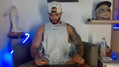 Snapshot of morgann_jones chatting on 02.12.26 morgan online show from 02.12.26