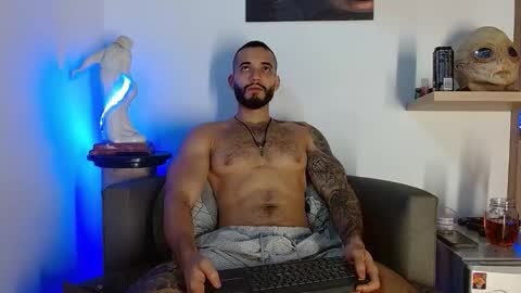 Snapshot of morgann_jones chatting on 02.26.26 morgan online show from 02.26.26