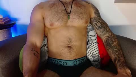 Snapshot of morgann_jones chatting on 03.03.26 morgan online show from 03.03.26