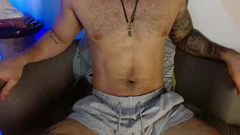 Snapshot of morgann_jones chatting on 03.07.26 morgan online show from 03.07.26