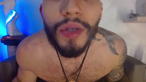 Snapshot of morgann_jones chatting on 03.08.26 morgan online show from 03.08.26