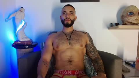 Snapshot of morgann_jones chatting on 03.20.26 morgan online show from 03.20.26