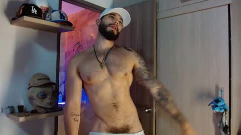 Snapshot of morgann_jones chatting on 04.06.26 morgan online show from 04.06.26