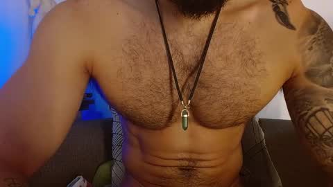 Snapshot of morgann_jones chatting on 04.16.26 morgan online show from 04.16.26