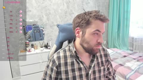 Snapshot of morlaios chatting on 12.12.24 Morl online show from 12.12.24