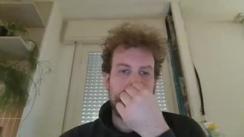 Snapshot of morritz chatting on 02.10.25 morritz online show from 02.10.25