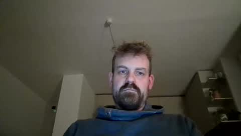 Snapshot of morritz chatting on 05.15.26 morritz online show from 05.15.26