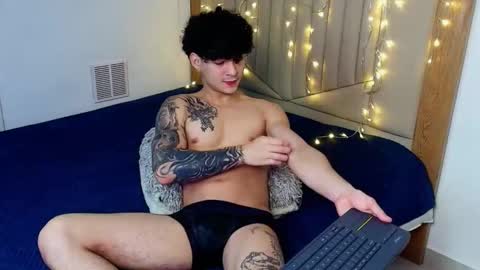 Snapshot of morthy_downey chatting on 12.11.24 Morthy online show from 12.11.24