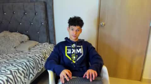 Snapshot of morthy_downey chatting on 10.15.25 Morthy online show from 10.15.25