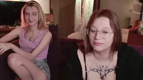 Snapshot of morvelyn chatting on 06.14.26 morvelyn online show from 06.14.26