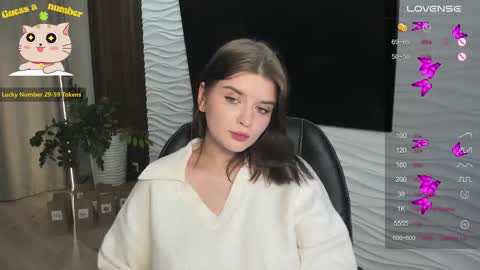 Snapshot of morygirl chatting on 12.19.25 mori online show from 12.19.25