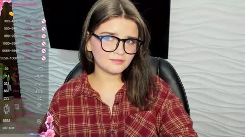 Snapshot of morygirl chatting on 01.12.26 mori online show from 01.12.26