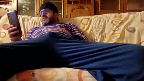 Snapshot of mospeleu chatting on 01.02.25 Nomadu online show from 01.02.25