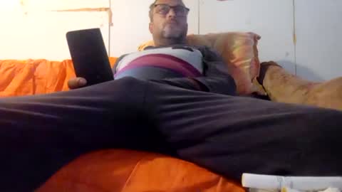 Snapshot of mospeleu chatting on 07.14.26 Nomadu online show from 07.14.26