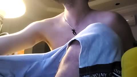 Snapshot of moss127 chatting on 12.07.24 twennysevv27 online show from 12.07.24