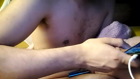 Snapshot of moss127 chatting on 12.16.24 twennysevv27 online show from 12.16.24