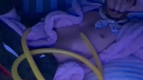 Snapshot of moss127 chatting on 02.17.25 twennysevv27 online show from 02.17.25