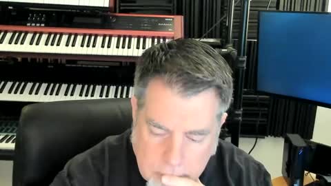 Snapshot of mostly_unbothered chatting on 09.27.25 mostly_unbothered online show from 09.27.25