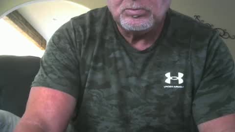 Snapshot of motorguy08 chatting on 09.11.25 motorguy08 online show from 09.11.25
