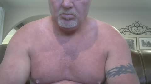Snapshot of motorguy08 chatting on 09.24.25 motorguy08 online show from 09.24.25