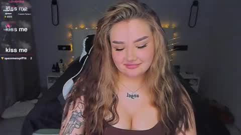 Snapshot of mousemother chatting on 02.28.26 Carolina online show from 02.28.26