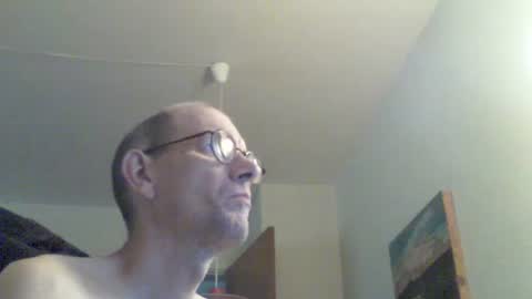 Snapshot of moviem1978 chatting on 07.18.26 Frederik online show from 07.18.26