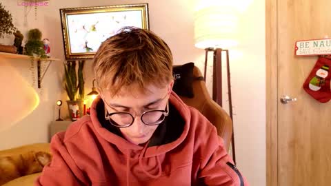 Mr Evans online show from 12.19.25