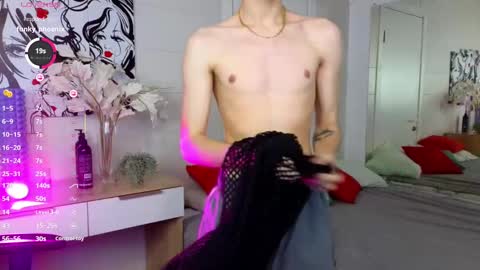 Snapshot of mr_lucky_guy chatting on 02.04.25 Kris online show from 02.04.25