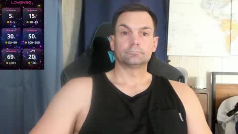 Snapshot of mr_mac69 chatting on 12.12.24 Cam online show from 12.12.24